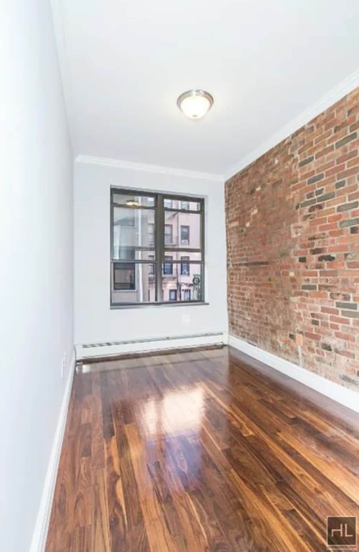 Building Photo - MULBERRY ST.