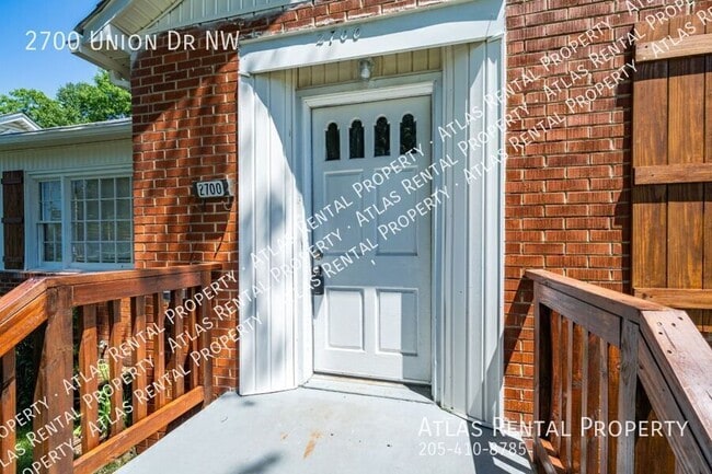 Building Photo - 2700 Union Dr NW