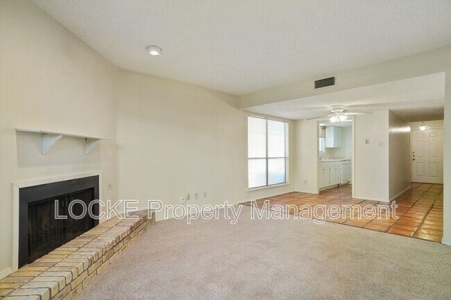 Building Photo - 4920 Byers Ave