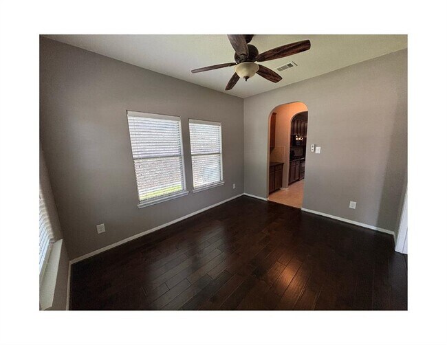 Building Photo - 15518 Huddleston Dr