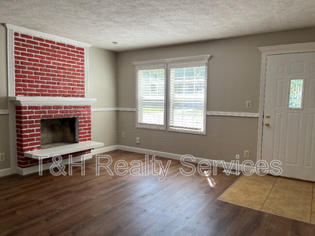 Building Photo - 8238 Wysong Dr