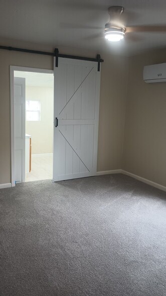 Building Photo - 2715 5th Ave E