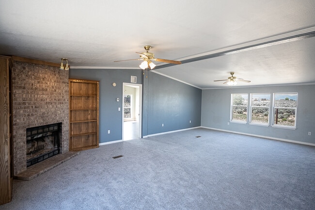 Building Photo - 49 Las Tusas Rd