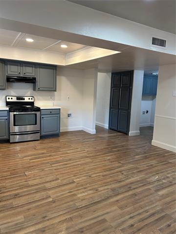 Building Photo - 2043 Chestnut Rd