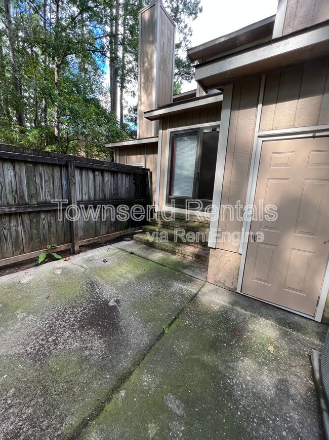 Building Photo - 1190 Wrenwood Ct