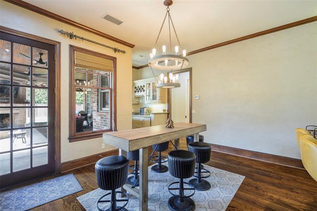 Building Photo - 6520 Twin Oaks Dr
