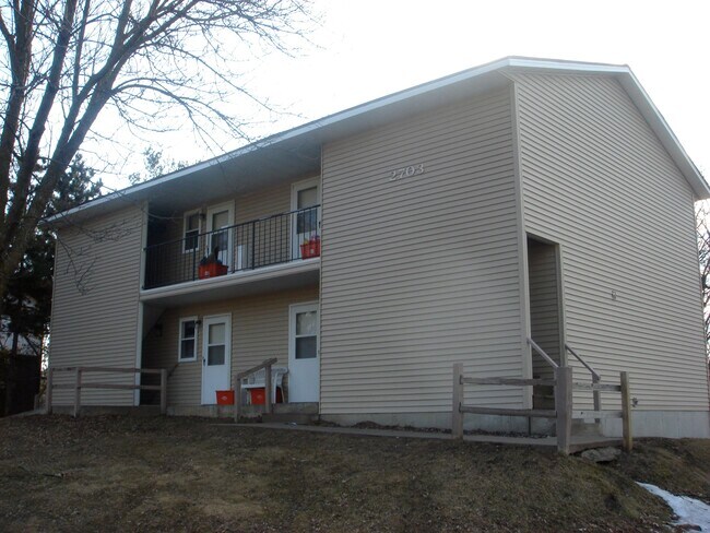 Primary Photo - 2703 Fryklund Dr