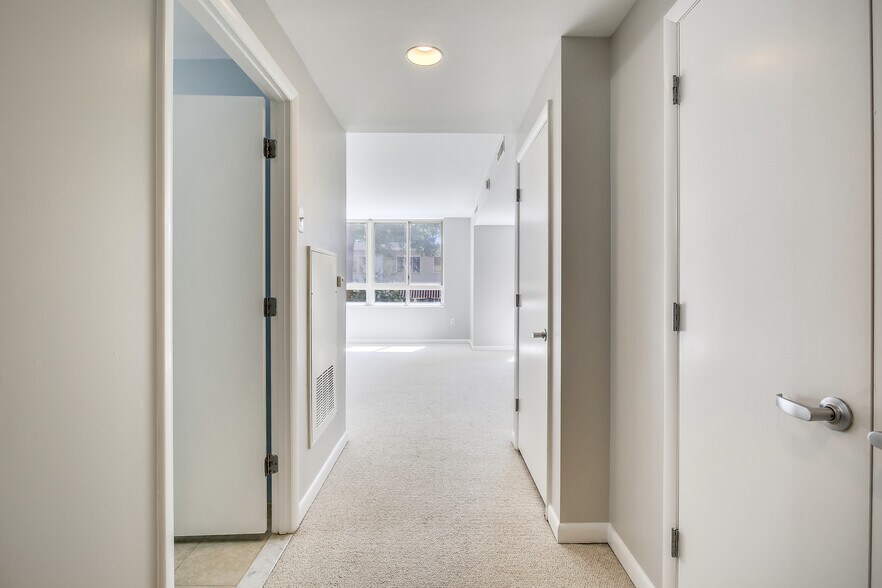 Building Photo - 350 G St SW