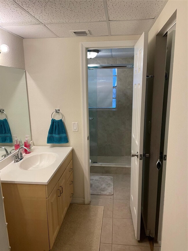 Building Photo - 7837 Golf Cir Dr