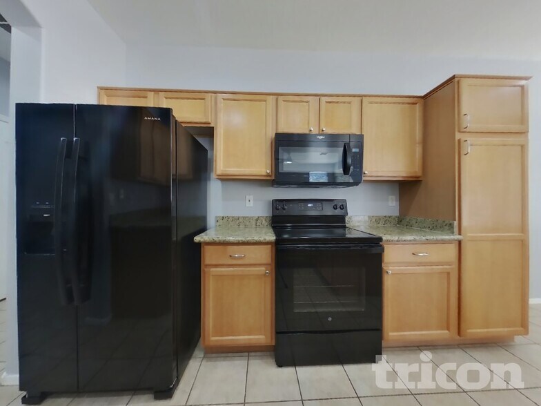 Building Photo - 6147 W Oraibi Dr