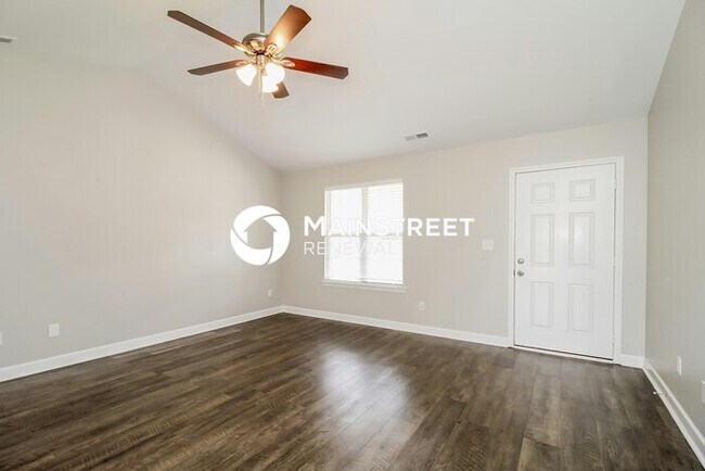 Building Photo - 3 Bedroom Pet-Friendly Home in Winston-Salem, NC with Main Street Renewal