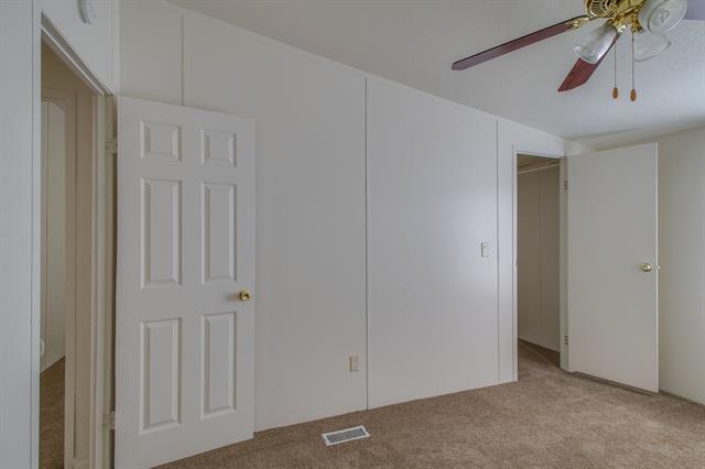 Building Photo - 6527 Blue Water Ct