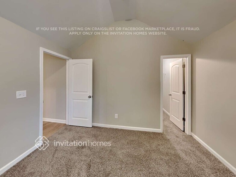 Building Photo - 440 Cleburne Pl
