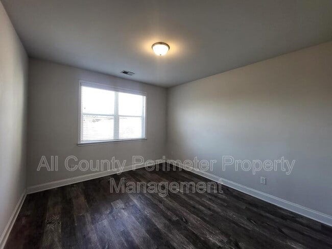 Building Photo - 3328 Fall Branch Ln