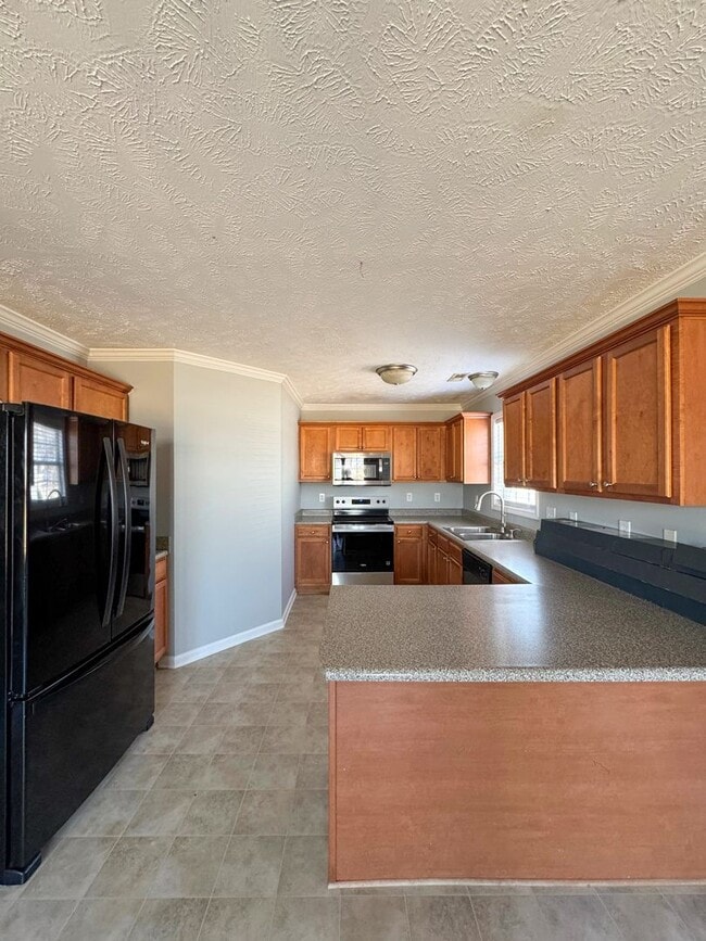 Building Photo - Charming 4 Bed 2 Bath Raeford Home