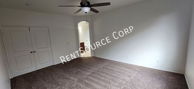 Building Photo - 3215 Tumbleweed Ave