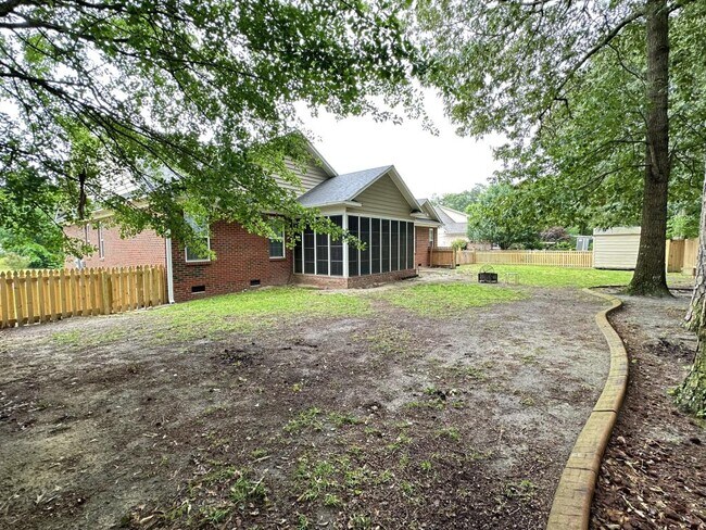 Building Photo - 2928 Prioress Dr