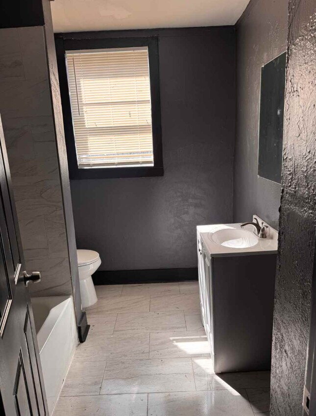 Building Photo - Fully Renovated 3BR in North Memphis – Section 8 Welcome