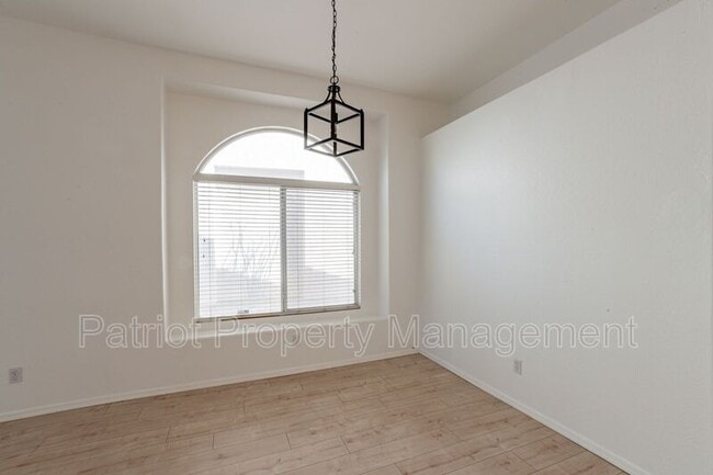 Building Photo - 16728 S 22nd St