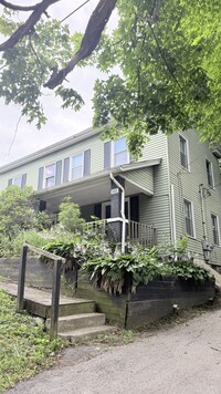 Building Photo - 1012 Mt Jackson Rd
