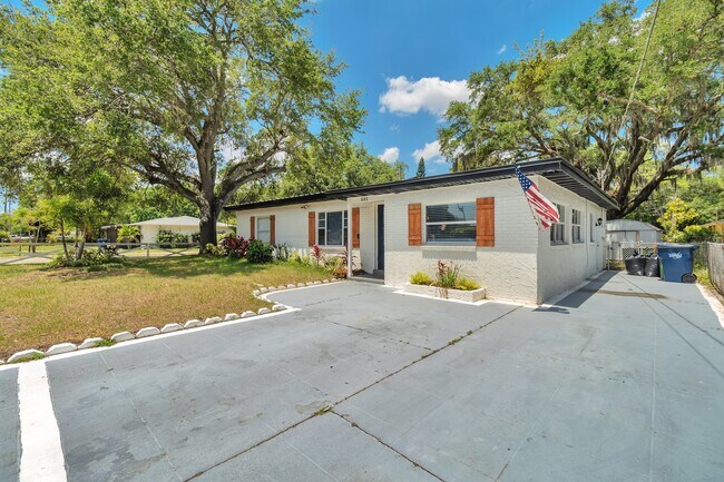 Building Photo - 3202 E Jean St