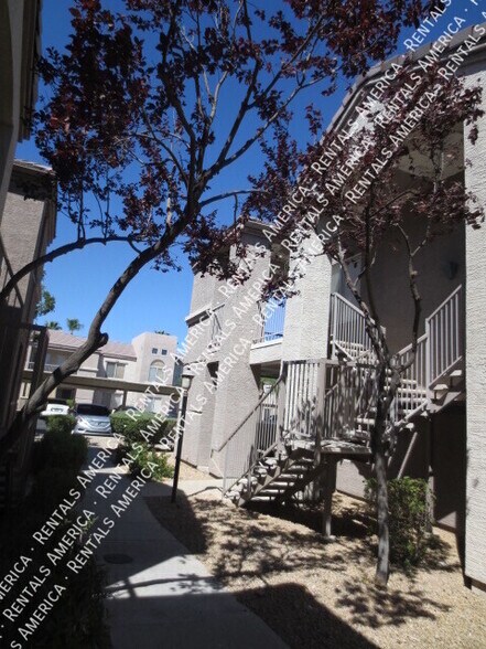 Building Photo - 17017 N 12th St