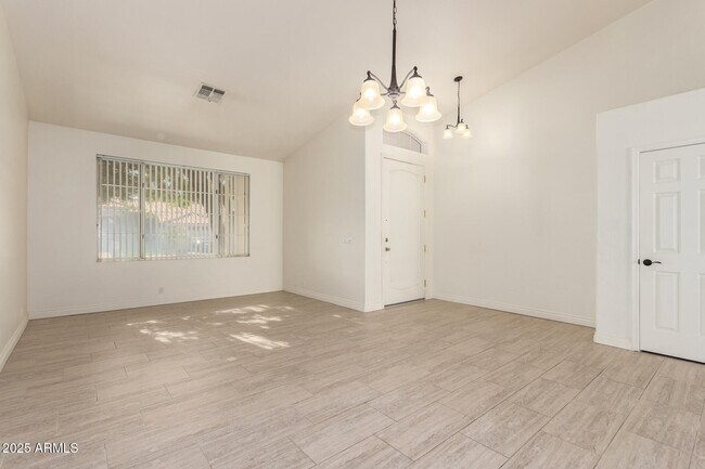 Building Photo - 6092 W Dublin Ln