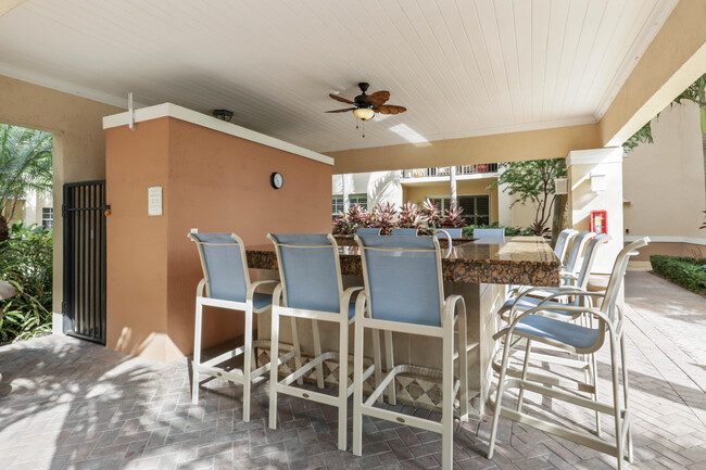 Building Photo - 1801 N Flagler Dr