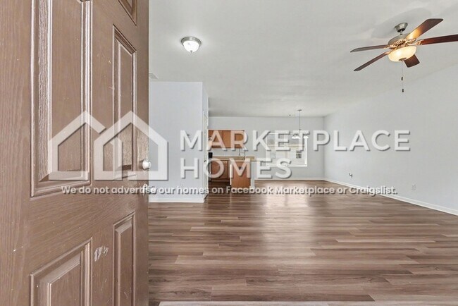 Building Photo - 5798 Westchase St