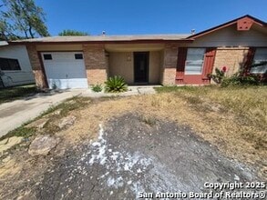 Building Photo - 7319 Glen Cross Dr