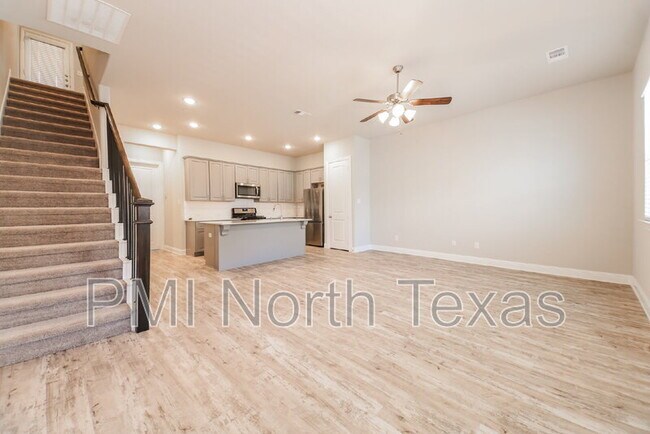 Building Photo - 4238 Shavano Dr
