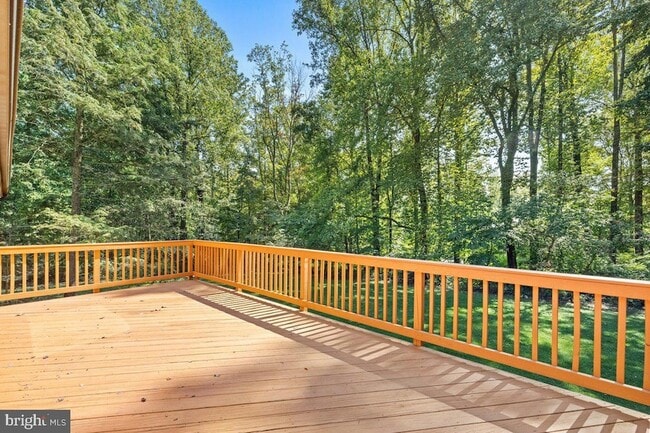 Building Photo - 39225 Foxhill Rd