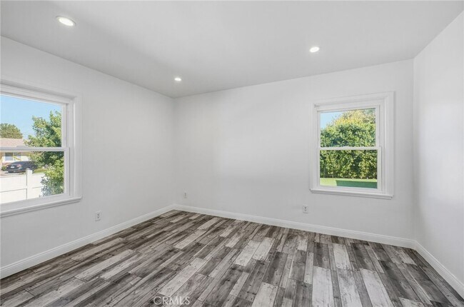 Building Photo - 6658 Kosturas Pl