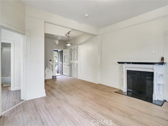 Building Photo - 614 E 23rd St