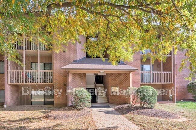 Building Photo - 128 Turtle Creek Rd