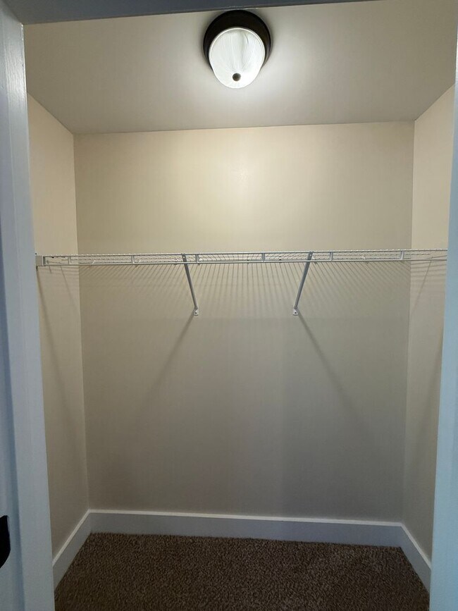 Building Photo - Charming Craftsman Home on Mitchell Bridge...