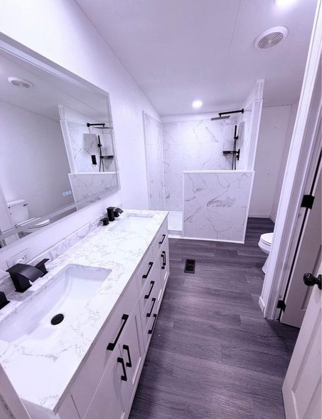 Building Photo - 7109 W Loop 1604 N