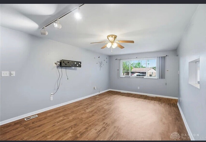 Building Photo - 4360 Wallington Dr