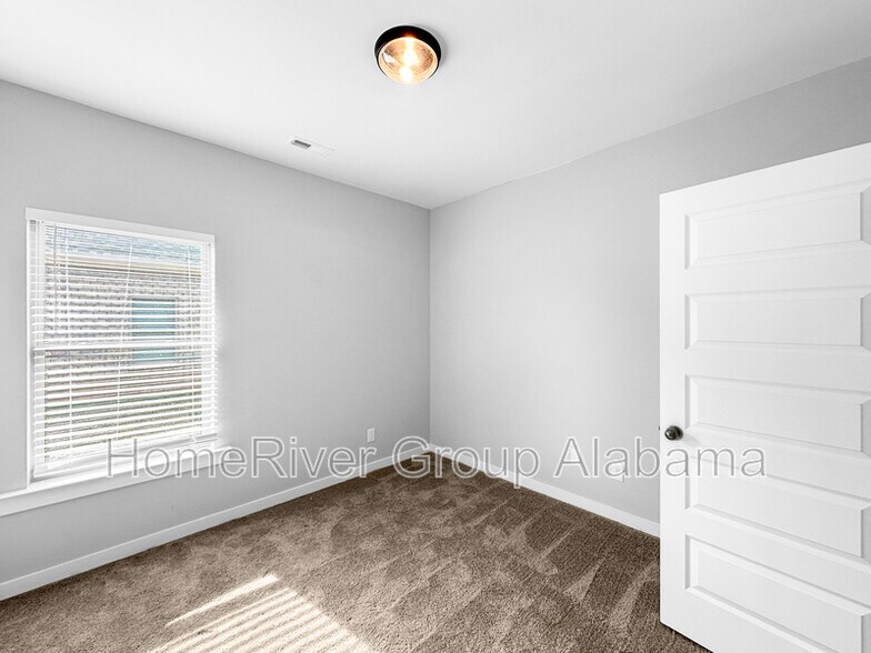 Building Photo - 203 John Harold Dr