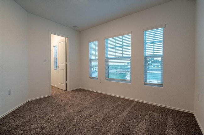 Building Photo - 7100 Dancing Wind Ln