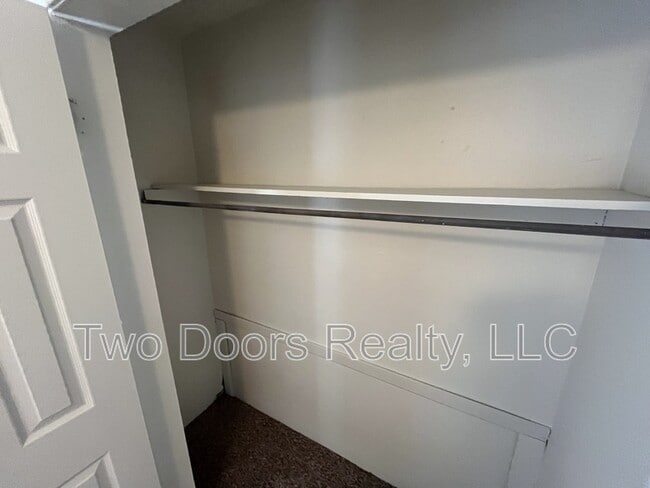 Building Photo - 4117 N Libby Ave