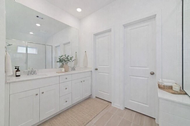 Building Photo - 6414 Green Pedal Ln