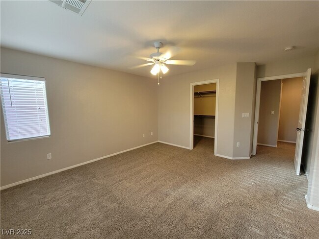 Building Photo - 10668 Moss Lake St