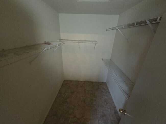 Building Photo - Spacious Single-Story Home w/ Vaulted Ceilings & Private Yard