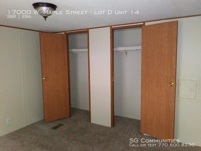 Building Photo - 17000 W Maple St