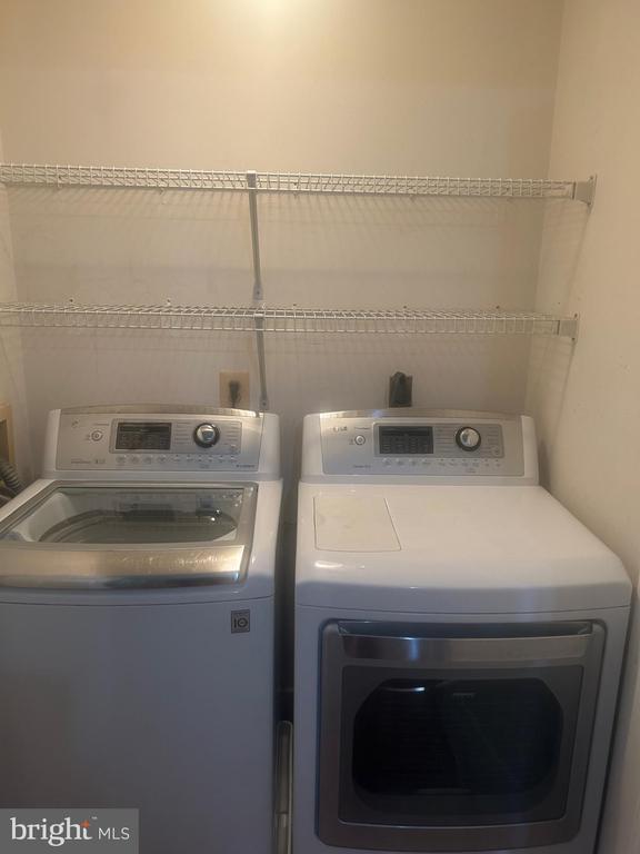 Building Photo - 3904 Green Look Ct