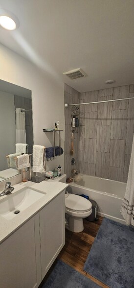 Building Photo - 839 Yellowbird Dr