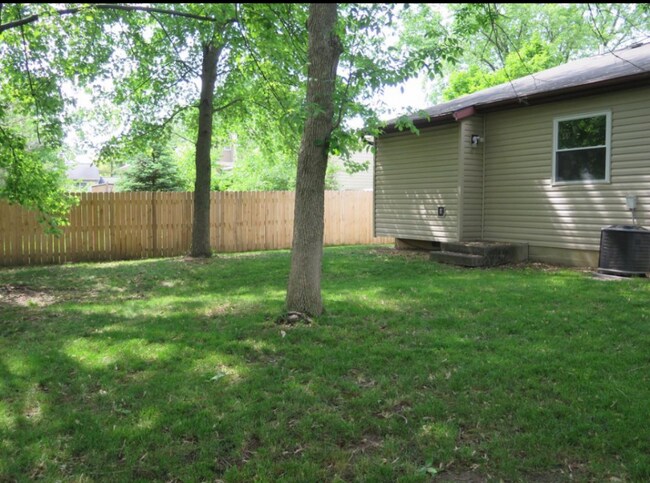 Building Photo - 2957 Charmwood Ct