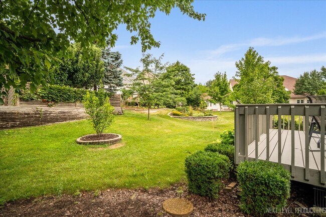Building Photo - 805 Thornwood Dr