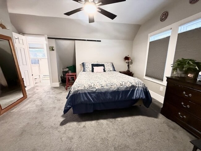 Building Photo - *West side charmer completely remodeled, mid century flare!